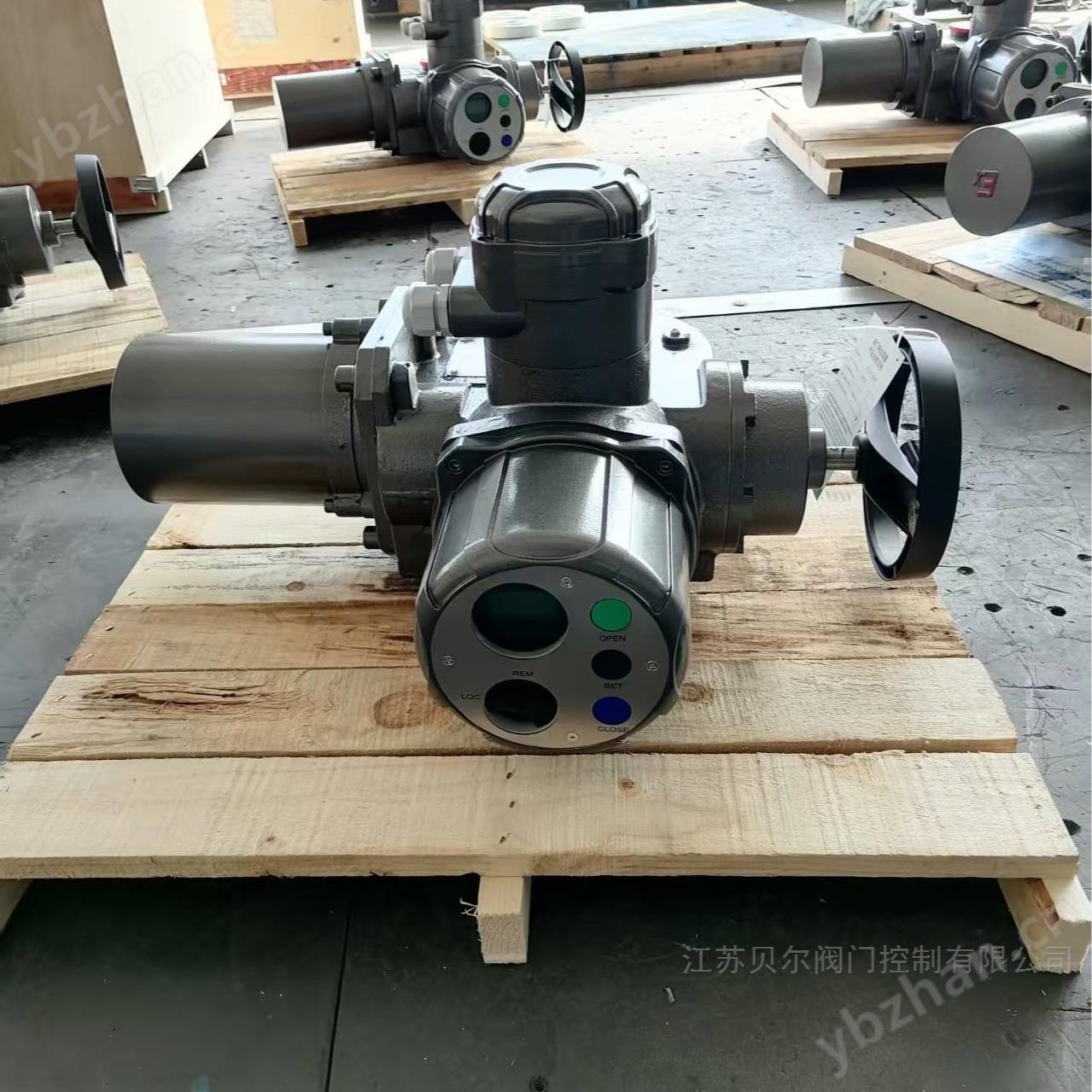 多回转电动执行器