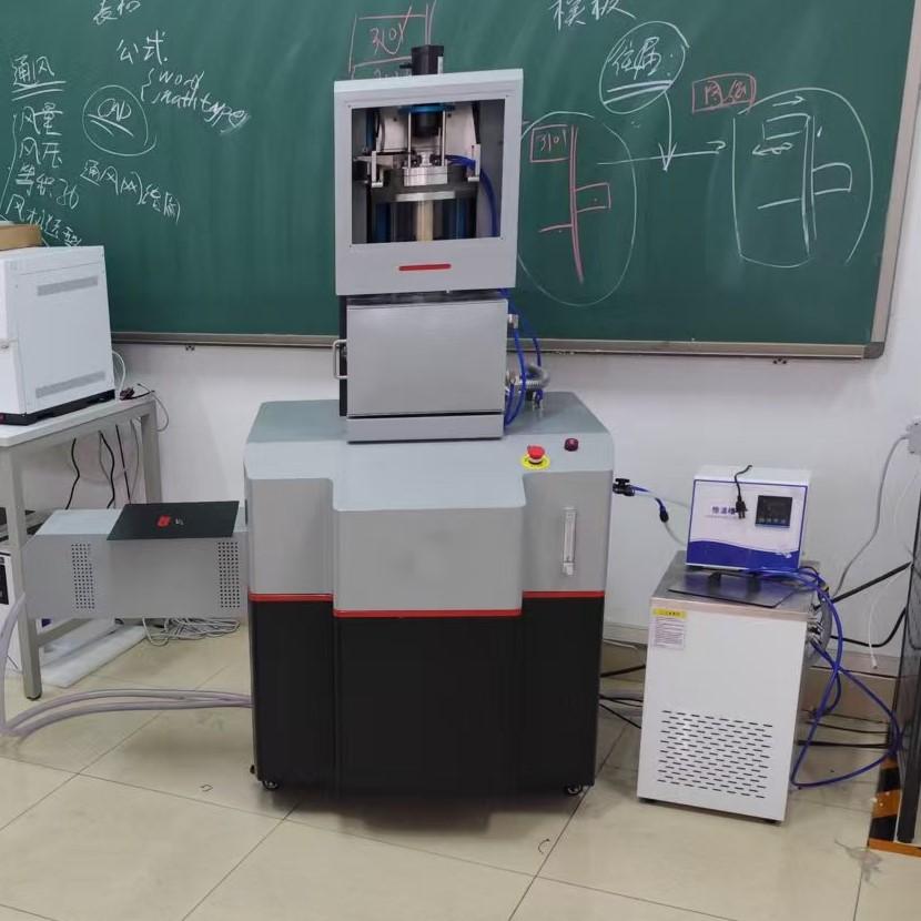 1762587350778277.jpg 導(dǎo)熱系數(shù)熱擴(kuò)散系數(shù)測(cè)定儀激光閃光法:上海誠(chéng)衛(wèi)為內(nèi)蒙古xx大學(xué)提供上門(mén)服務(wù)