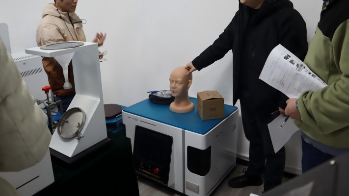 8c4e8af3d62f1d5049536dcd3e06d36.jpg 全自動呼吸器綜合檢測儀:廣東XX公司到訪上海程斯,進行技術交流